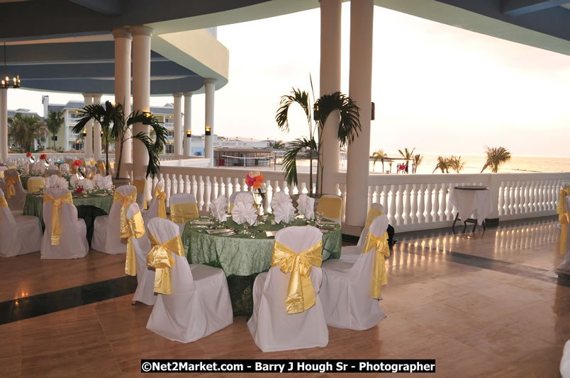 Bird of Paradise Awards & Gala @ Grand Palladium Resort & Spa [Fiesta] - Guest Honouree The Most Honourable P.J. Patterson ON, PC, QC - Hanover Jamaica Travel Guide - Lucea Jamaica Travel Guide is an Internet Travel - Tourism Resource Guide to the Parish of Hanover and Lucea area of Jamaica - http://www.hanoverjamaicatravelguide.com - http://.www.luceajamaicatravelguide.com