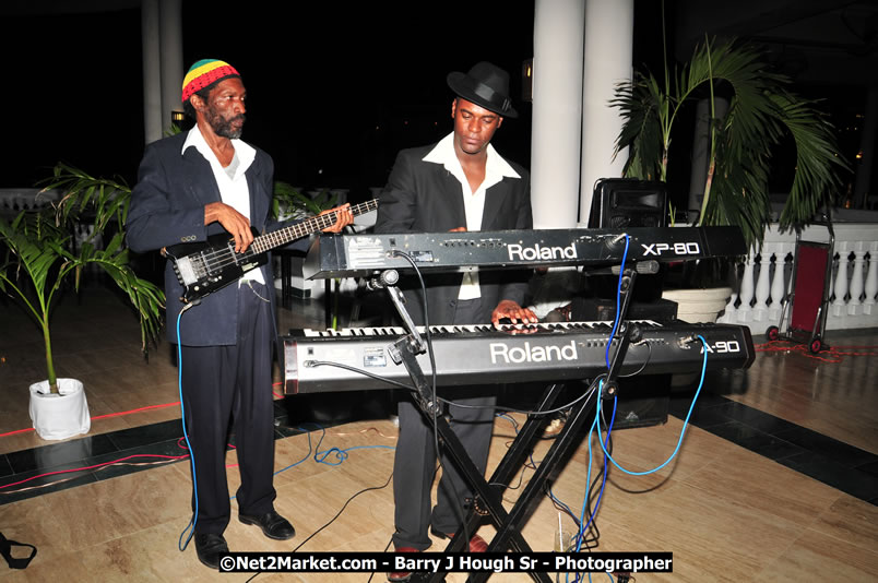 Bird of Paradise Awards & Gala @ Grand Palladium Resort & Spa [Fiesta] - Guest Honouree The Most Honourable P.J. Patterson ON, PC, QC - Hanover Jamaica Travel Guide - Lucea Jamaica Travel Guide is an Internet Travel - Tourism Resource Guide to the Parish of Hanover and Lucea area of Jamaica - http://www.hanoverjamaicatravelguide.com - http://.www.luceajamaicatravelguide.com