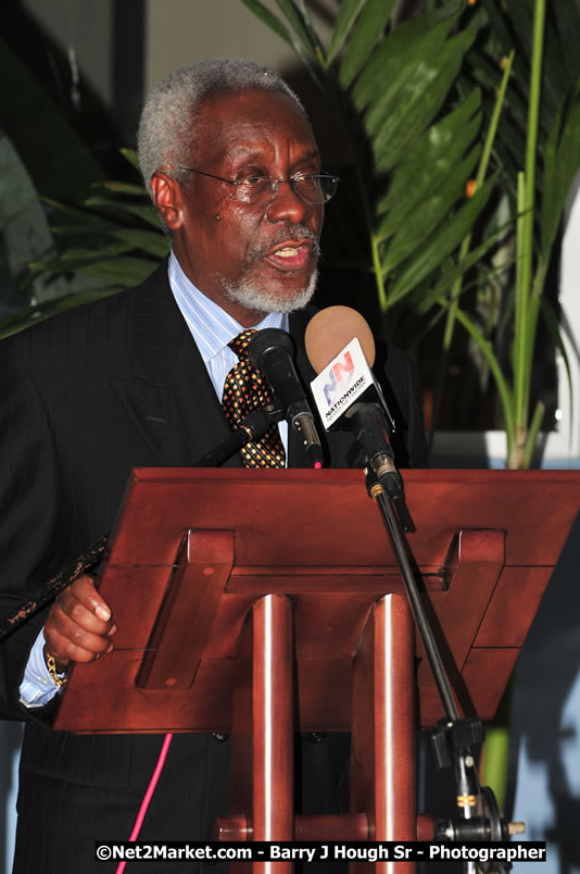 Bird of Paradise Awards & Gala @ Grand Palladium Resort & Spa [Fiesta] - Guest Honouree The Most Honourable P.J. Patterson ON, PC, QC - Hanover Jamaica Travel Guide - Lucea Jamaica Travel Guide is an Internet Travel - Tourism Resource Guide to the Parish of Hanover and Lucea area of Jamaica - http://www.hanoverjamaicatravelguide.com - http://.www.luceajamaicatravelguide.com