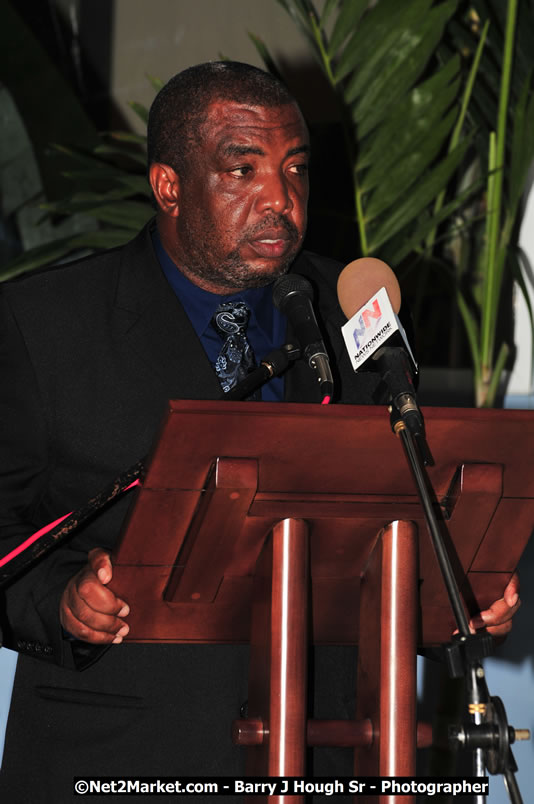 Bird of Paradise Awards & Gala @ Grand Palladium Resort & Spa [Fiesta] - Guest Honouree The Most Honourable P.J. Patterson ON, PC, QC - Hanover Jamaica Travel Guide - Lucea Jamaica Travel Guide is an Internet Travel - Tourism Resource Guide to the Parish of Hanover and Lucea area of Jamaica - http://www.hanoverjamaicatravelguide.com - http://.www.luceajamaicatravelguide.com