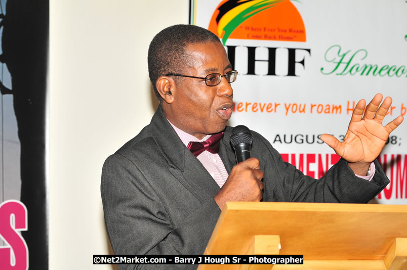 Investments & Business Forum 2008 & Expo - Brand Hanover - Keynote Speaker: Honourable Edmund Bartlett - Minister of Tourism - Hanover Jamaica Travel Guide - Lucea Jamaica Travel Guide is an Internet Travel - Tourism Resource Guide to the Parish of Hanover and Lucea area of Jamaica - http://www.hanoverjamaicatravelguide.com - http://.www.luceajamaicatravelguide.com