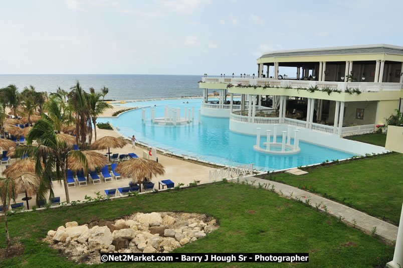 Grand Palladium Resort & Spa [Fiesta] - Hanover, Jamaica - Host of the Hanover Homecoming Foundation Celebration - Hanover Jamaica Travel Guide - Lucea Jamaica Travel Guide is an Internet Travel - Tourism Resource Guide to the Parish of Hanover and Lucea area of Jamaica - http://www.hanoverjamaicatravelguide.com - http://.www.luceajamaicatravelguide.com