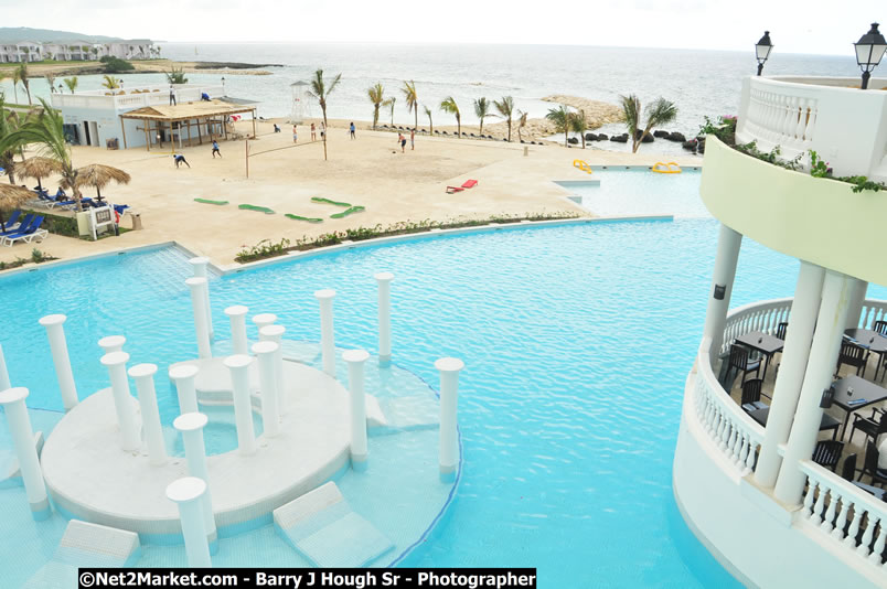 Grand Palladium Resort & Spa [Fiesta] - Hanover, Jamaica - Host of the Hanover Homecoming Foundation Celebration - Hanover Jamaica Travel Guide - Lucea Jamaica Travel Guide is an Internet Travel - Tourism Resource Guide to the Parish of Hanover and Lucea area of Jamaica - http://www.hanoverjamaicatravelguide.com - http://.www.luceajamaicatravelguide.com