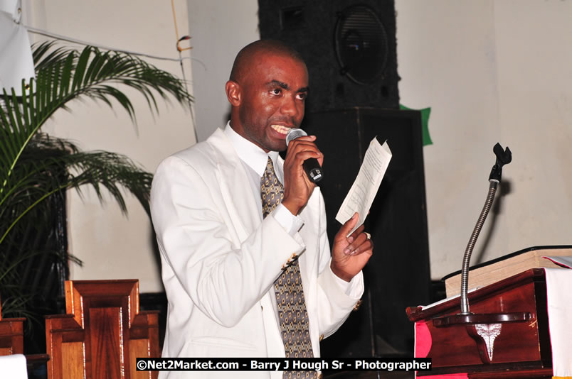 Praise Evening of Excellence Concert Lucea United Church - Hanover Jamaica Travel Guide - Lucea Jamaica Travel Guide is an Internet Travel - Tourism Resource Guide to the Parish of Hanover and Lucea area of Jamaica - http://www.hanoverjamaicatravelguide.com - http://.www.luceajamaicatravelguide.com