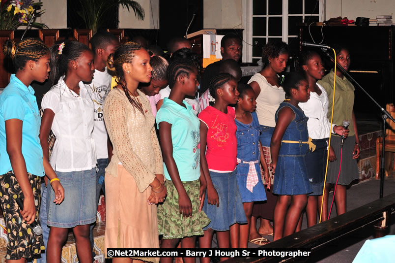 Praise Evening of Excellence Concert Lucea United Church - Hanover Jamaica Travel Guide - Lucea Jamaica Travel Guide is an Internet Travel - Tourism Resource Guide to the Parish of Hanover and Lucea area of Jamaica - http://www.hanoverjamaicatravelguide.com - http://.www.luceajamaicatravelguide.com