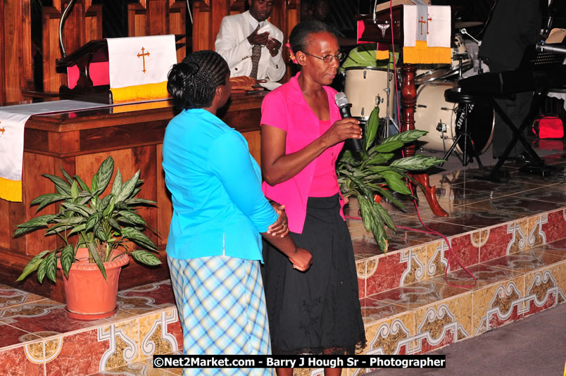 Praise Evening of Excellence Concert Lucea United Church - Hanover Jamaica Travel Guide - Lucea Jamaica Travel Guide is an Internet Travel - Tourism Resource Guide to the Parish of Hanover and Lucea area of Jamaica - http://www.hanoverjamaicatravelguide.com - http://.www.luceajamaicatravelguide.com