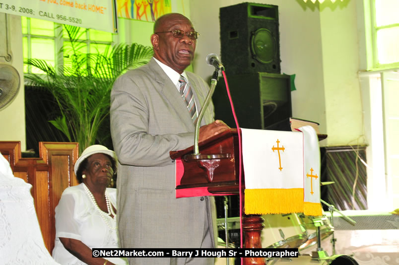 Lucea United Church - United Church in Jamaica and Cayman Islands - Worship Service & Celebration of the Sacrament of Holy Communion - Special Guests: Hanover Homecoming Foundation & His Excellency The Most Honourable Professor Sir Kenneth Hall Governor General of Jamaica - Hanover Jamaica Travel Guide - Lucea Jamaica Travel Guide is an Internet Travel - Tourism Resource Guide to the Parish of Hanover and Lucea area of Jamaica - http://www.hanoverjamaicatravelguide.com - http://.www.luceajamaicatravelguide.com