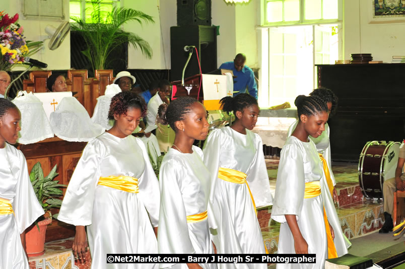 Lucea United Church - United Church in Jamaica and Cayman Islands - Worship Service & Celebration of the Sacrament of Holy Communion - Special Guests: Hanover Homecoming Foundation & His Excellency The Most Honourable Professor Sir Kenneth Hall Governor General of Jamaica - Hanover Jamaica Travel Guide - Lucea Jamaica Travel Guide is an Internet Travel - Tourism Resource Guide to the Parish of Hanover and Lucea area of Jamaica - http://www.hanoverjamaicatravelguide.com - http://.www.luceajamaicatravelguide.com