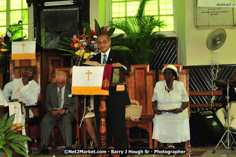 Lucea United Church - United Church in Jamaica and Cayman Islands - Worship Service & Celebration of the Sacrament of Holy Communion - Special Guests: Hanover Homecoming Foundation & His Excellency The Most Honourable Professor Sir Kenneth Hall Governor General of Jamaica - Hanover Jamaica Travel Guide - Lucea Jamaica Travel Guide is an Internet Travel - Tourism Resource Guide to the Parish of Hanover and Lucea area of Jamaica - http://www.hanoverjamaicatravelguide.com - http://.www.luceajamaicatravelguide.com