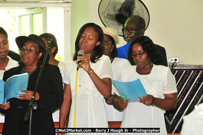 Lucea United Church - United Church in Jamaica and Cayman Islands - Worship Service & Celebration of the Sacrament of Holy Communion - Special Guests: Hanover Homecoming Foundation & His Excellency The Most Honourable Professor Sir Kenneth Hall Governor General of Jamaica - Hanover Jamaica Travel Guide - Lucea Jamaica Travel Guide is an Internet Travel - Tourism Resource Guide to the Parish of Hanover and Lucea area of Jamaica - http://www.hanoverjamaicatravelguide.com - http://.www.luceajamaicatravelguide.com