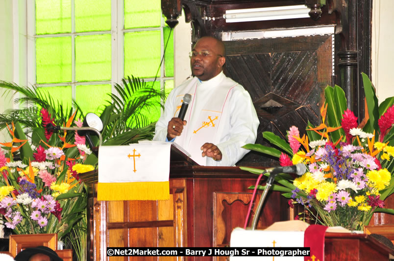 Lucea United Church - United Church in Jamaica and Cayman Islands - Worship Service & Celebration of the Sacrament of Holy Communion - Special Guests: Hanover Homecoming Foundation & His Excellency The Most Honourable Professor Sir Kenneth Hall Governor General of Jamaica - Hanover Jamaica Travel Guide - Lucea Jamaica Travel Guide is an Internet Travel - Tourism Resource Guide to the Parish of Hanover and Lucea area of Jamaica - http://www.hanoverjamaicatravelguide.com - http://.www.luceajamaicatravelguide.com