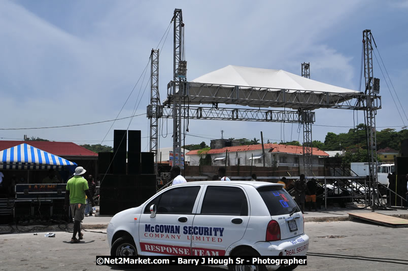 Lucea Cross the Harbour @ Lucea Car Park...! All Day Event - Cross the Harbour Swim, Boat Rides, and Entertainment for the Family, Concert Featuring: Bushman, George Nooks. Little Hero, Bushi One String, Dog Rice and many Local Artists - Friday, August 1, 2008 - Lucea, Hanover, Jamaica W.I. - Hanover Jamaica Travel Guide - Lucea Jamaica Travel Guide is an Internet Travel - Tourism Resource Guide to the Parish of Hanover and Lucea area of Jamaica