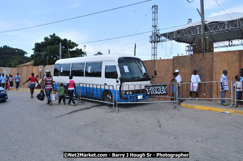 Lucea Cross the Harbour @ Lucea Car Park...! All Day Event - Cross the Harbour Swim, Boat Rides, and Entertainment for the Family, Concert Featuring: Bushman, George Nooks. Little Hero, Bushi One String, Dog Rice and many Local Artists - Friday, August 1, 2008 - Lucea, Hanover, Jamaica W.I. - Hanover Jamaica Travel Guide - Lucea Jamaica Travel Guide is an Internet Travel - Tourism Resource Guide to the Parish of Hanover and Lucea area of Jamaica