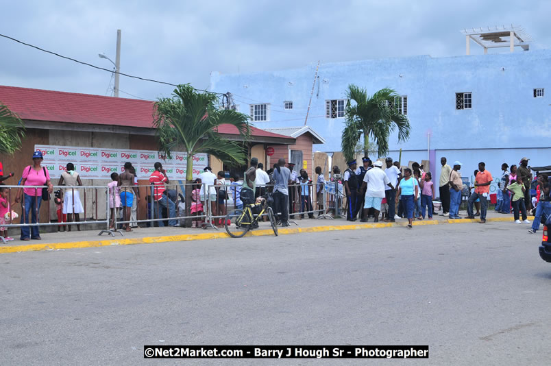 Lucea Cross the Harbour @ Lucea Car Park...! All Day Event - Cross the Harbour Swim, Boat Rides, and Entertainment for the Family, Concert Featuring: Bushman, George Nooks. Little Hero, Bushi One String, Dog Rice and many Local Artists - Friday, August 1, 2008 - Lucea, Hanover, Jamaica W.I. - Hanover Jamaica Travel Guide - Lucea Jamaica Travel Guide is an Internet Travel - Tourism Resource Guide to the Parish of Hanover and Lucea area of Jamaica