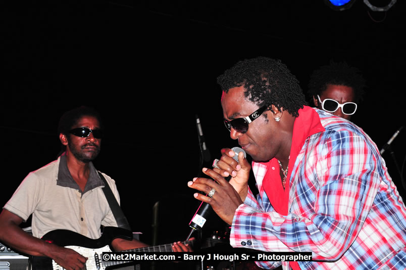 Lucea Cross the Harbour @ Lucea Car Park...! All Day Event - Cross the Harbour Swim, Boat Rides, and Entertainment for the Family, Concert Featuring: Bushman, George Nooks. Little Hero, Bushi One String, Dog Rice and many Local Artists - Friday, August 1, 2008 - Lucea, Hanover, Jamaica W.I. - Hanover Jamaica Travel Guide - Lucea Jamaica Travel Guide is an Internet Travel - Tourism Resource Guide to the Parish of Hanover and Lucea area of Jamaica - http://www.hanoverjamaicatravelguide.com - http://.www.luceajamaicatravelguide.com