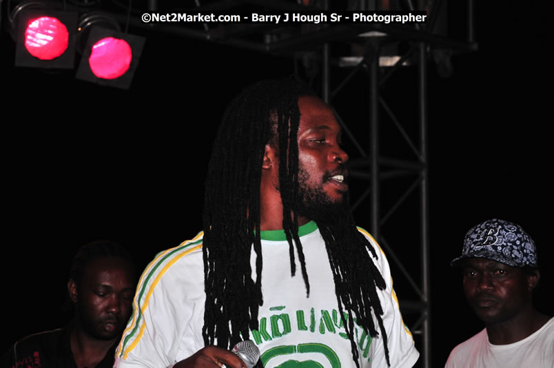 Lucea Cross the Harbour @ Lucea Car Park...! All Day Event - Cross the Harbour Swim, Boat Rides, and Entertainment for the Family, Concert Featuring: Bushman, George Nooks. Little Hero, Bushi One String, Dog Rice and many Local Artists - Friday, August 1, 2008 - Lucea, Hanover, Jamaica W.I. - Hanover Jamaica Travel Guide - Lucea Jamaica Travel Guide is an Internet Travel - Tourism Resource Guide to the Parish of Hanover and Lucea area of Jamaica - http://www.hanoverjamaicatravelguide.com - http://.www.luceajamaicatravelguide.com