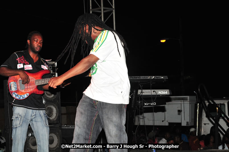 Lucea Cross the Harbour @ Lucea Car Park...! All Day Event - Cross the Harbour Swim, Boat Rides, and Entertainment for the Family, Concert Featuring: Bushman, George Nooks. Little Hero, Bushi One String, Dog Rice and many Local Artists - Friday, August 1, 2008 - Lucea, Hanover, Jamaica W.I. - Hanover Jamaica Travel Guide - Lucea Jamaica Travel Guide is an Internet Travel - Tourism Resource Guide to the Parish of Hanover and Lucea area of Jamaica - http://www.hanoverjamaicatravelguide.com - http://.www.luceajamaicatravelguide.com