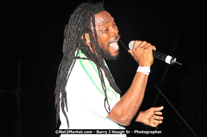 Lucea Cross the Harbour @ Lucea Car Park...! All Day Event - Cross the Harbour Swim, Boat Rides, and Entertainment for the Family, Concert Featuring: Bushman, George Nooks. Little Hero, Bushi One String, Dog Rice and many Local Artists - Friday, August 1, 2008 - Lucea, Hanover, Jamaica W.I. - Hanover Jamaica Travel Guide - Lucea Jamaica Travel Guide is an Internet Travel - Tourism Resource Guide to the Parish of Hanover and Lucea area of Jamaica - http://www.hanoverjamaicatravelguide.com - http://.www.luceajamaicatravelguide.com