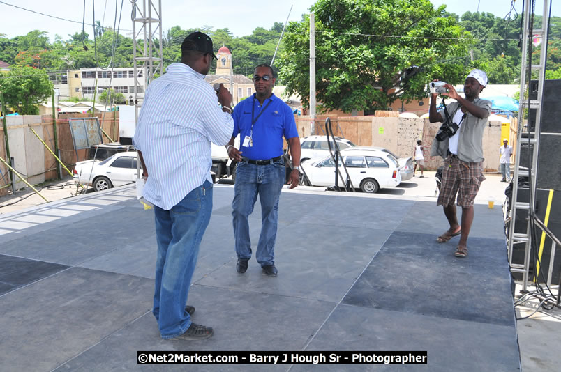 Lucea Cross the Harbour @ Lucea Car Park...! All Day Event - Cross the Harbour Swim, Boat Rides, and Entertainment for the Family, Concert Featuring: Bushman, George Nooks. Little Hero, Bushi One String, Dog Rice and many Local Artists - Friday, August 1, 2008 - Lucea, Hanover, Jamaica W.I. - Hanover Jamaica Travel Guide - Lucea Jamaica Travel Guide is an Internet Travel - Tourism Resource Guide to the Parish of Hanover and Lucea area of Jamaica