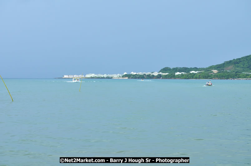 Lucea Cross the Harbour @ Lucea Car Park...! All Day Event - Cross the Harbour Swim, Boat Rides, and Entertainment for the Family, Concert Featuring: Bushman, George Nooks. Little Hero, Bushi One String, Dog Rice and many Local Artists - Friday, August 1, 2008 - Lucea, Hanover, Jamaica W.I. - Hanover Jamaica Travel Guide - Lucea Jamaica Travel Guide is an Internet Travel - Tourism Resource Guide to the Parish of Hanover and Lucea area of Jamaica