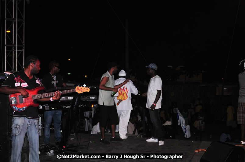 Lucea Cross the Harbour @ Lucea Car Park...! All Day Event - Cross the Harbour Swim, Boat Rides, and Entertainment for the Family, Concert Featuring: Bushman, George Nooks. Little Hero, Bushi One String, Dog Rice and many Local Artists - Friday, August 1, 2008 - Lucea, Hanover, Jamaica W.I. - Hanover Jamaica Travel Guide - Lucea Jamaica Travel Guide is an Internet Travel - Tourism Resource Guide to the Parish of Hanover and Lucea area of Jamaica - http://www.hanoverjamaicatravelguide.com - http://.www.luceajamaicatravelguide.com