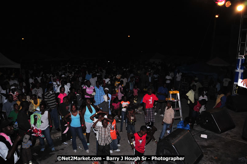 Lucea Cross the Harbour @ Lucea Car Park...! All Day Event - Cross the Harbour Swim, Boat Rides, and Entertainment for the Family, Concert Featuring: Bushman, George Nooks. Little Hero, Bushi One String, Dog Rice and many Local Artists - Friday, August 1, 2008 - Lucea, Hanover, Jamaica W.I. - Hanover Jamaica Travel Guide - Lucea Jamaica Travel Guide is an Internet Travel - Tourism Resource Guide to the Parish of Hanover and Lucea area of Jamaica - http://www.hanoverjamaicatravelguide.com - http://.www.luceajamaicatravelguide.com