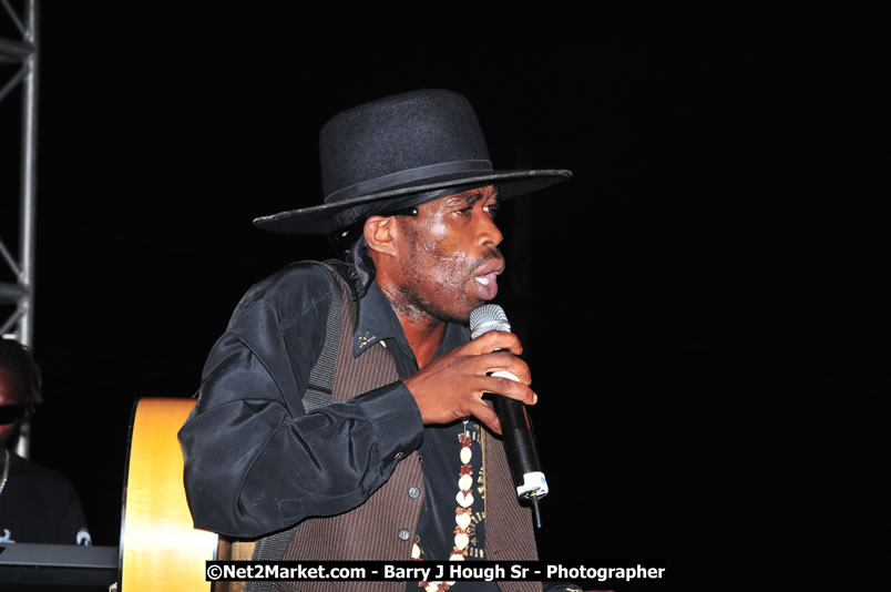 Lucea Cross the Harbour @ Lucea Car Park...! All Day Event - Cross the Harbour Swim, Boat Rides, and Entertainment for the Family, Concert Featuring: Bushman, George Nooks. Little Hero, Bushi One String, Dog Rice and many Local Artists - Friday, August 1, 2008 - Lucea, Hanover, Jamaica W.I. - Hanover Jamaica Travel Guide - Lucea Jamaica Travel Guide is an Internet Travel - Tourism Resource Guide to the Parish of Hanover and Lucea area of Jamaica - http://www.hanoverjamaicatravelguide.com - http://.www.luceajamaicatravelguide.com