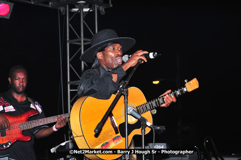 Lucea Cross the Harbour @ Lucea Car Park...! All Day Event - Cross the Harbour Swim, Boat Rides, and Entertainment for the Family, Concert Featuring: Bushman, George Nooks. Little Hero, Bushi One String, Dog Rice and many Local Artists - Friday, August 1, 2008 - Lucea, Hanover, Jamaica W.I. - Hanover Jamaica Travel Guide - Lucea Jamaica Travel Guide is an Internet Travel - Tourism Resource Guide to the Parish of Hanover and Lucea area of Jamaica - http://www.hanoverjamaicatravelguide.com - http://.www.luceajamaicatravelguide.com