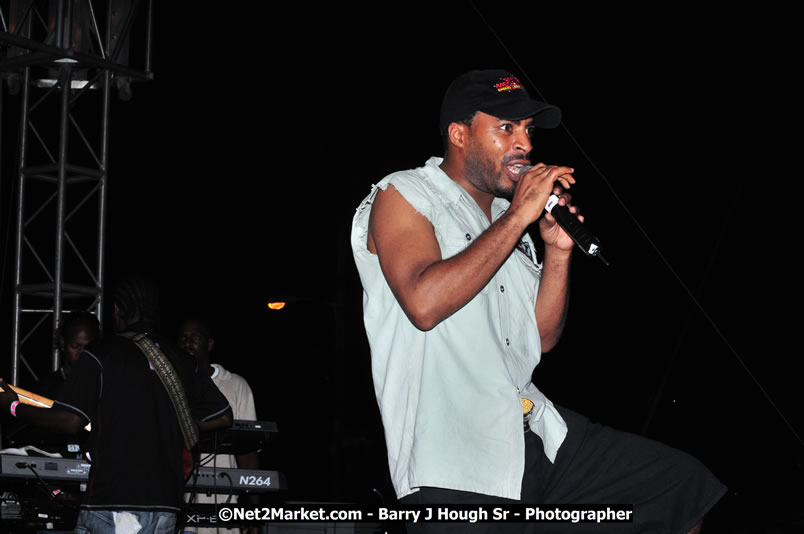 Lucea Cross the Harbour @ Lucea Car Park...! All Day Event - Cross the Harbour Swim, Boat Rides, and Entertainment for the Family, Concert Featuring: Bushman, George Nooks. Little Hero, Bushi One String, Dog Rice and many Local Artists - Friday, August 1, 2008 - Lucea, Hanover, Jamaica W.I. - Hanover Jamaica Travel Guide - Lucea Jamaica Travel Guide is an Internet Travel - Tourism Resource Guide to the Parish of Hanover and Lucea area of Jamaica - http://www.hanoverjamaicatravelguide.com - http://.www.luceajamaicatravelguide.com